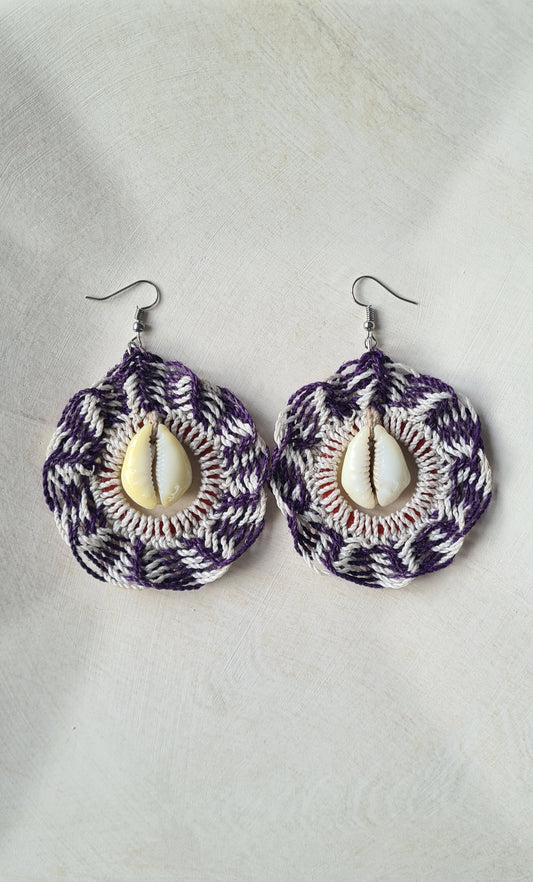 Sepik Cowrie Earrings- White Indigo