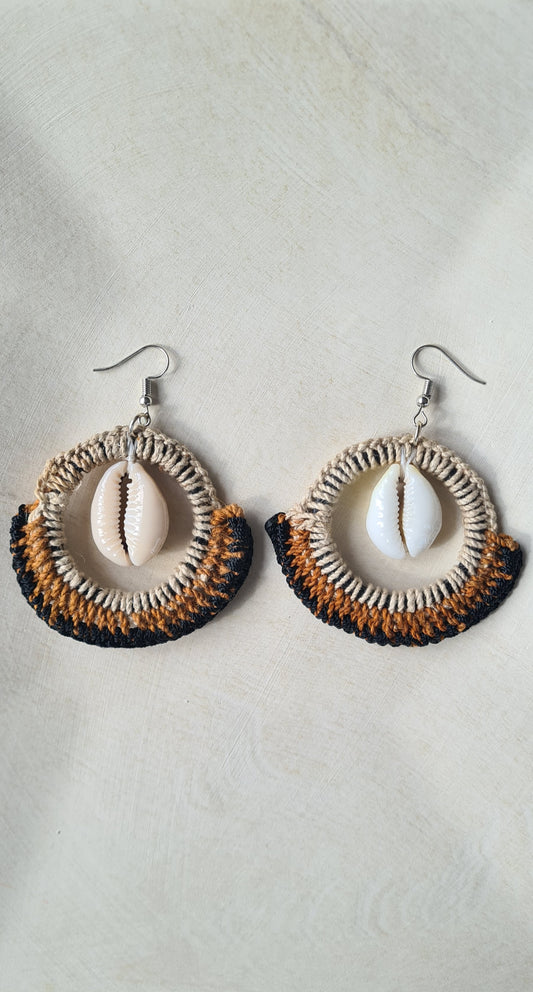 Sepik Cowrie Earrings - Glow