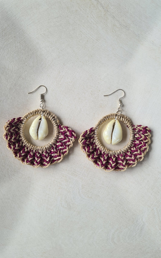 Sepik Cowrie Earrings - Rouge Fan
